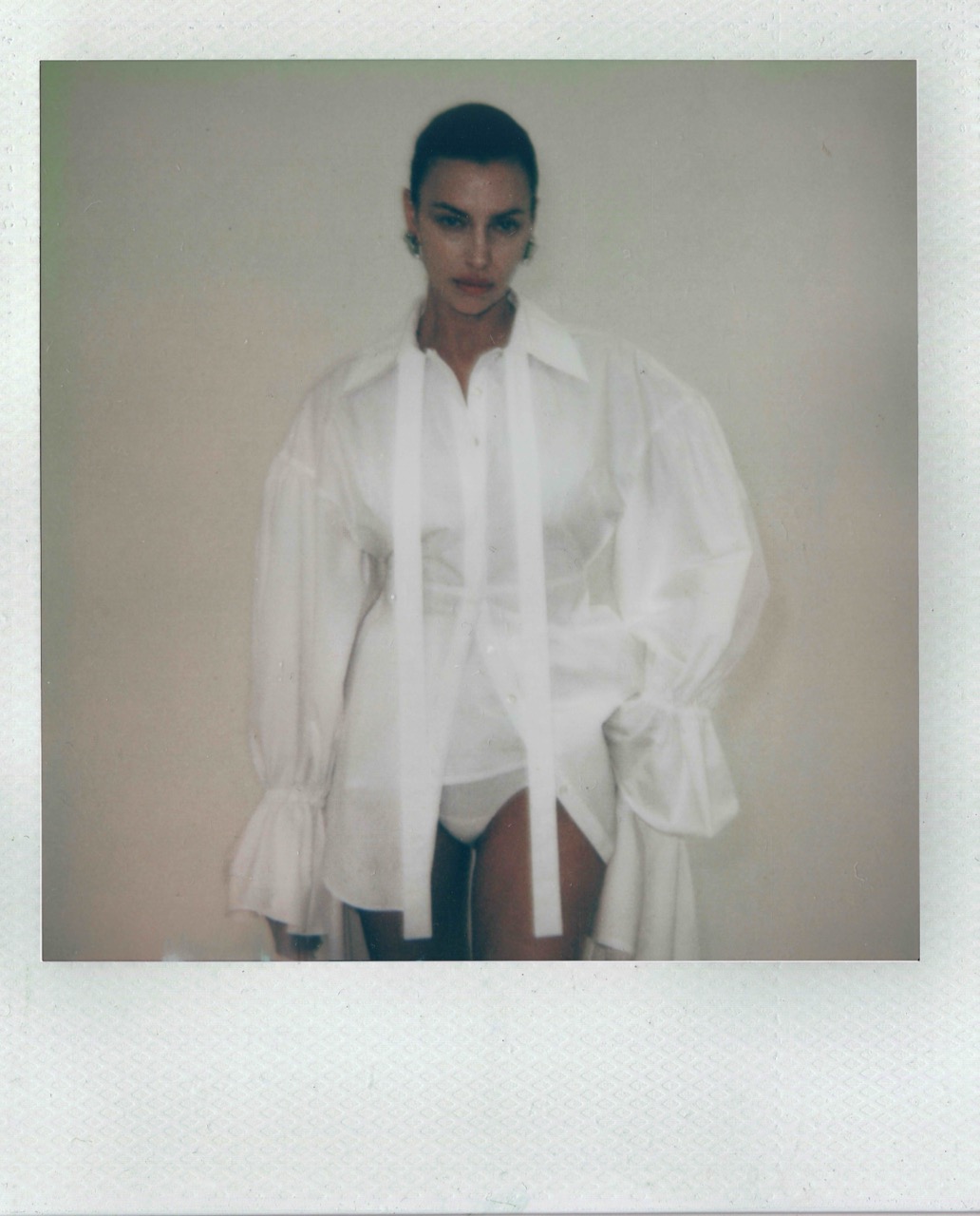 BLUMARINE_IRINA_SHAYK_36_compressed - dimensioni grandi.jpeg