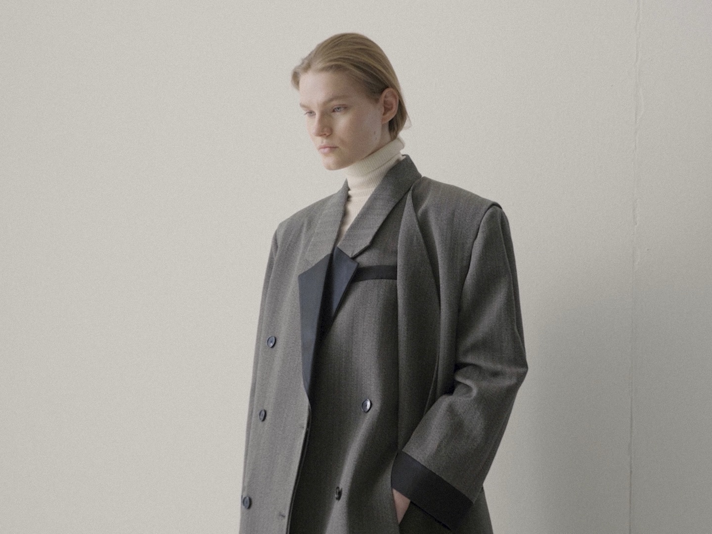 LOOKBOOK_LONG_CUT.00_00_41_18.Still011_compressed.jpg
